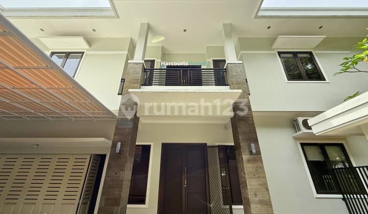 For Rent Modern Urban House Strategic Location Jl. Turi Senopati Kebayoran Baru Area