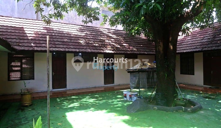 Dijual/Disewakan Rumah 2 Lantai Komersil Area Jl. Cikini Menteng