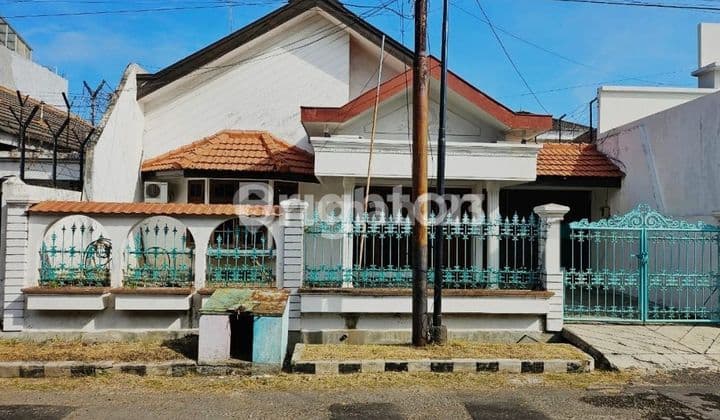 RUMAH 1 LT DI DHARMAHUSADA, SURABAYA
