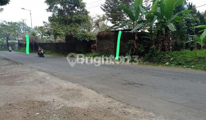 LAND IN TRAWAS IN FRONT OF ALAS VENUZ