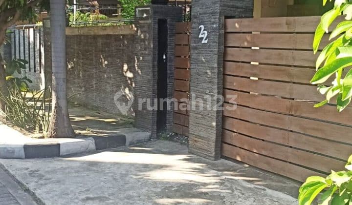 Nice, Tidy, Green, and Ready-to-Occupy House in Gayungan Kebonsari