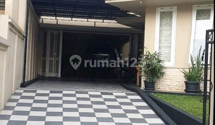 Comfortable Flood-Resistant Fully Furnished Home in Bintaro Sector 9
