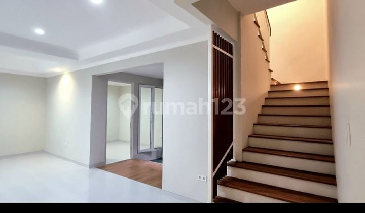 Rumah Cantik Brandnew, Mewah Dan Siap Huni Bintaro Sektor 8