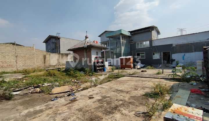 Business Space for Sale in Ciputat, South Tangerang