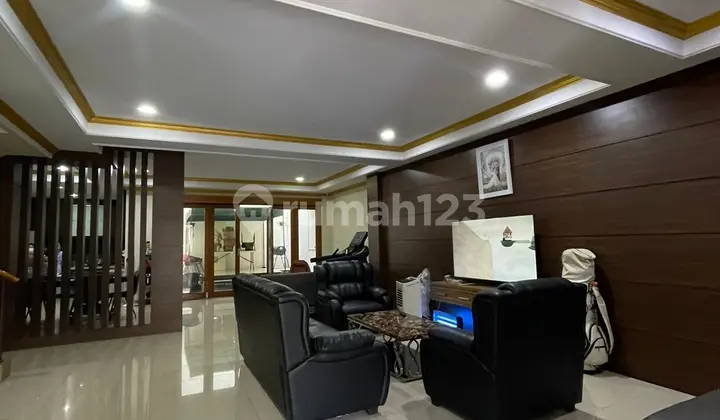 Dijual Rumah di Taman Surya, Siap Huni, Bagus
