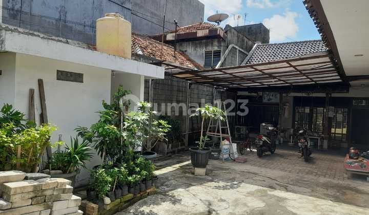 For Sale Ex Office on Jalan Karang Anyar, Central Jakarta. Suitable Location for 2-Bedroom Boarding House and Office.