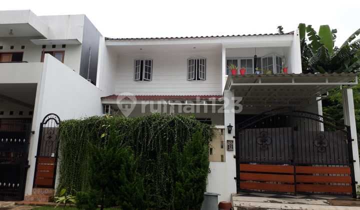 Rumah Bagus dengan Taman Luas Strategis Akses Tol di Pondok Cabe Tangerang