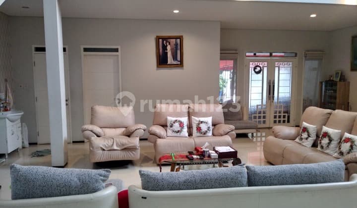 Dijual Rumah Siap Huni 2 Lantai di Duren Sawit Jakarta Timur