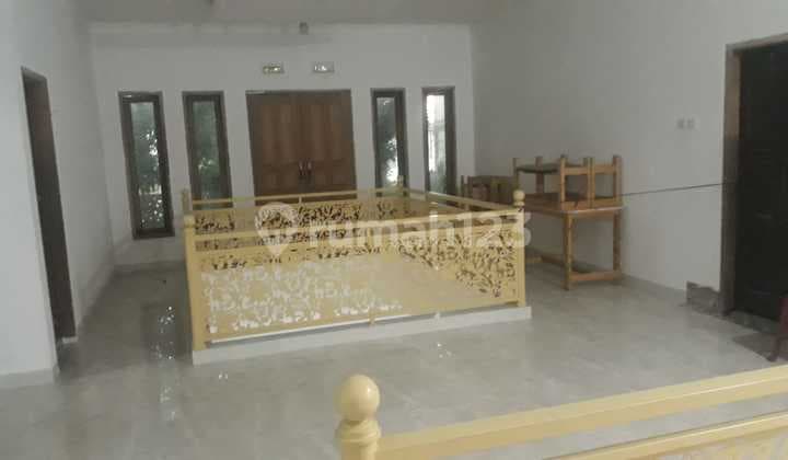 Ruko 2lt sudah renovasi Luas 463 SHM di Kranji Bekasi Barat