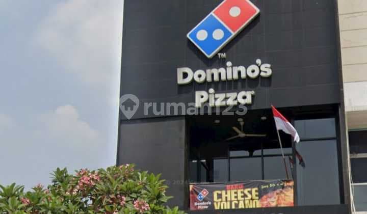 Ready-to-Use Shop House On Main Street Villa Mutiara Gading Bekasi