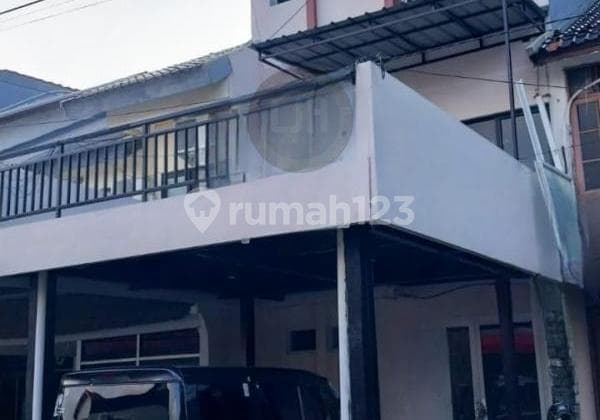 Ruko strategis 4 Lantai SHM di Kompleks Ruko Malaka, Duren Sawit