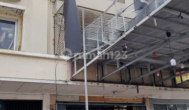 3.5-Story Shophouse with SHGB on Green Boulevard, Harapan Indah, Bekasi