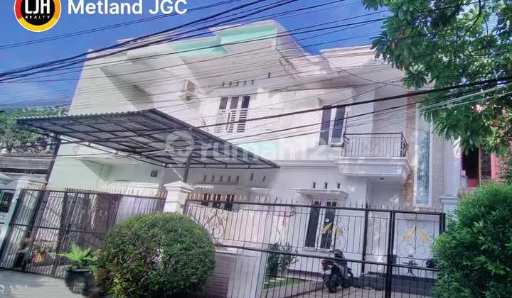 Rumah 2 Lantai Bebas Banjir di Duren Sawit, Jakarta Timur