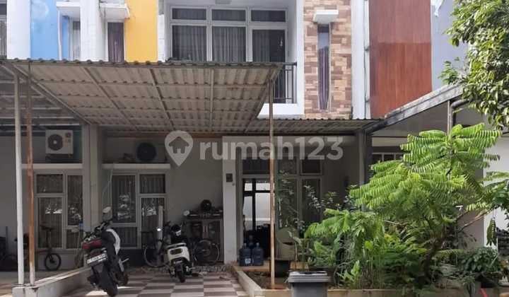 Rumah 2 Lantai Dalam Cluster Semi Furnished di Metland Menteng