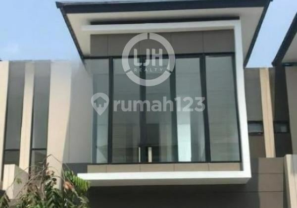 Rumah 2 Lantai Lebar 7 Dalam Cluster di Jakarta Garden City, Cakung