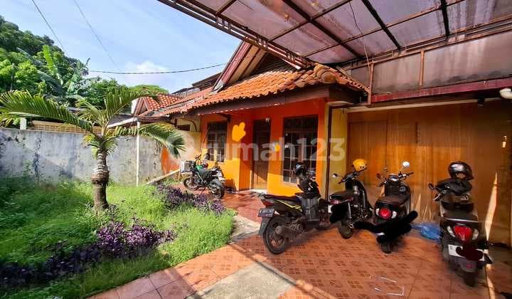 Rumah Di Kompleks Perumahan KAV. AL Duren Sawit Jakarta Timur