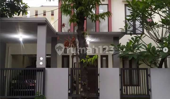 Rumah 2 Lantai Lebar 9 di Perumahan Garnd Galaxy, Bekasi