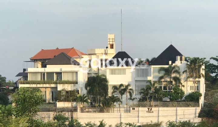JUAL TJ WHITE VILLA GOA GONG UNGASAN KUTA SELATAN BALI