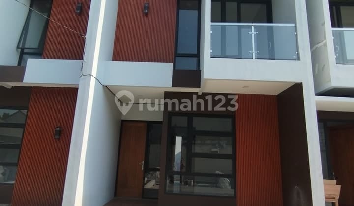 Rumah Di Jual Dalam Cluster Di Jakarta Timur Pekayon Kalisari Rumah