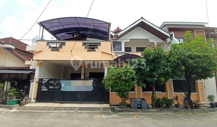 Rumah bertetangga dengan Komplek Summarecon Bekasi, di Tytyan Kencana, Bekasi Utara