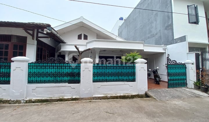 Jatibening Dua Rumah SHM Dekat Akses Tol Jatibening
