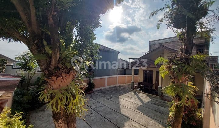 Villa Sejuk 2 Lantai Pinggir Jalan Di Cisarua Puncak Termurah