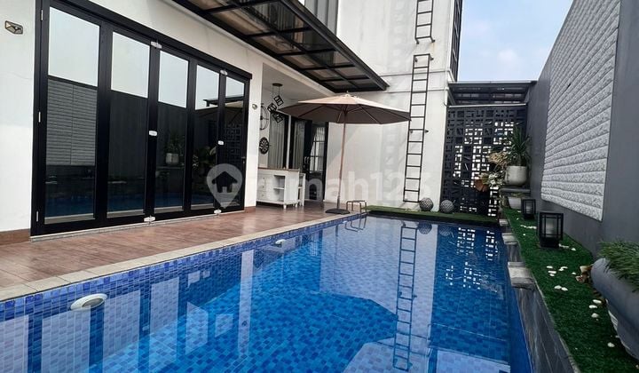 Rumah Sejuk Kolam Renang View Gunung Strategis Cluster Eksklusif