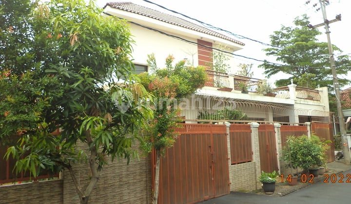 Rumah Siap Huni, Hoek, LT: 512, LB: 400, Pancoran Mas, Kota Depok