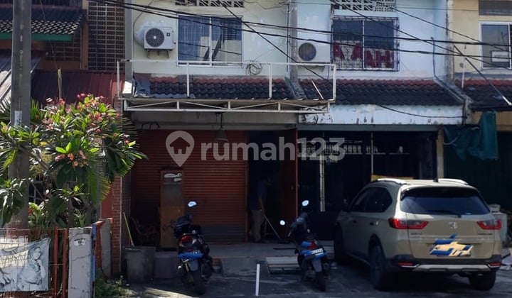 Own a 2-story shop house, suitable for an office, Pancoran Mas, Depok City.