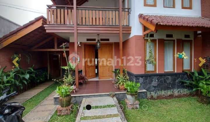 Rumah 2 lantai dengan konsep Villa Furnished di Setiabudi Regency Bandung Jawa Barat