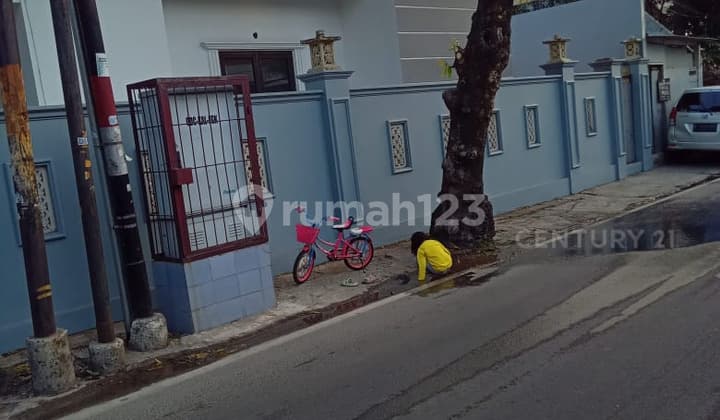 Rumah Siap Huni Hanya 500meter Ke Halte Busway Warung Jati