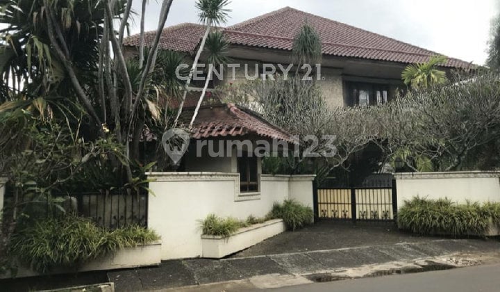 Dijual Rumah Eksklusif Taman Luas Ada Pool Daerah Cilandak JakSe