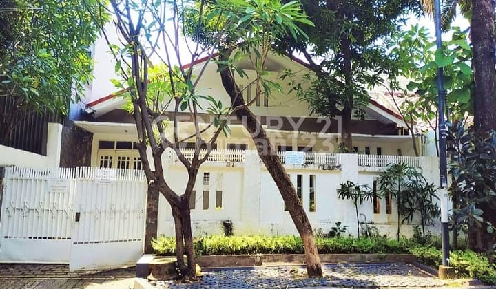 Rumah Hunian 1,5 Lantai Kebayoran Baru Jakarta Selatan