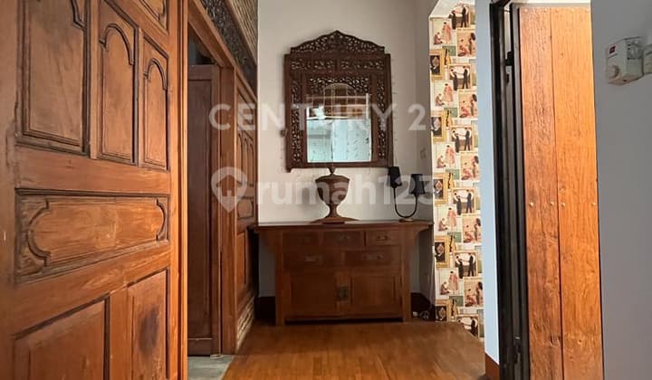 Rumah Industrial Siap Huni Dengan Rootop Di Cilandak Timur