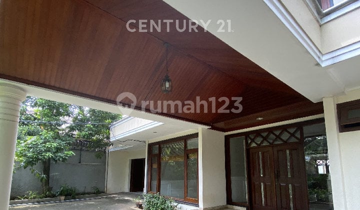 Luxury House Di Lokasi Yang Tenang Dan Strategis Di Kemang