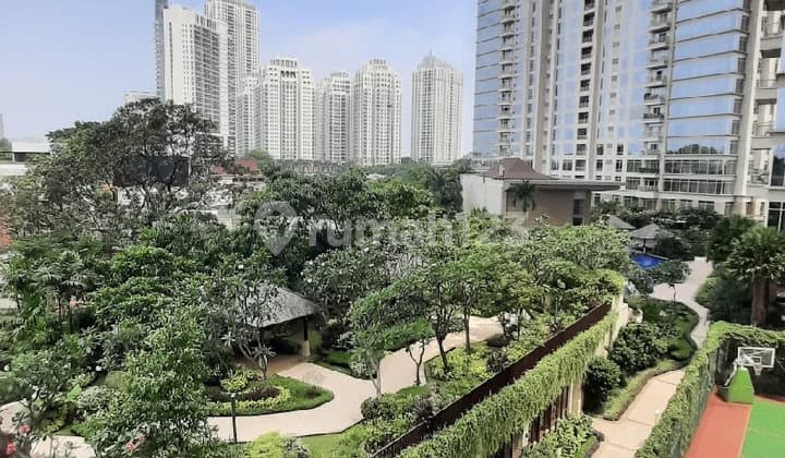 Luxury 4-Bedroom Apartment in Botanica Simprug