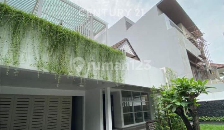 Rumah Nyaman Di Lingkungan Tenang Dan Premium Pondok Indah