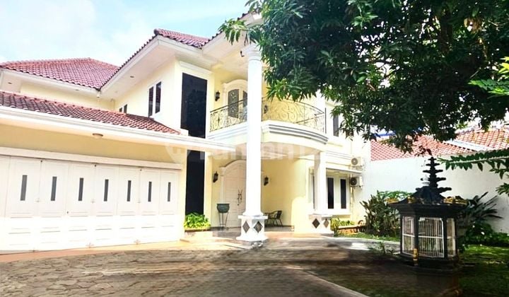 Rumah Dengan Tanah Luas Dalam Komplek Area Bintaro Sektor 3