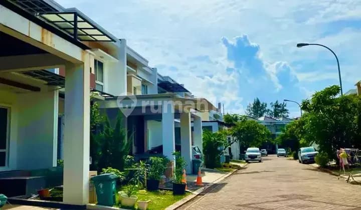 Golf Residence House, Width 8, 4 Bedrooms, South, Kemayoran