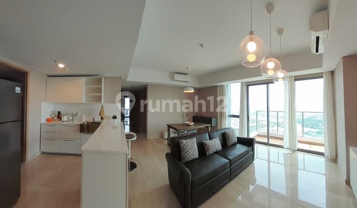 Disewakan Apart mewah Private lift, 4 BR, lantai tinggi, view lepas dan siap huni