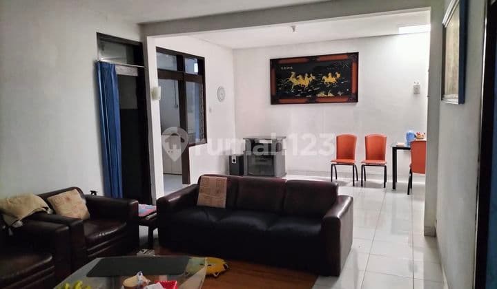 Sayap Kopo permai KOMP Sukamenak full furnished rumah bagus siap huni pencahayaan ok