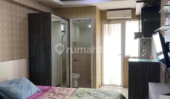 Studio Full Furnish Tower Scarlate Apartemen Green Pramuka