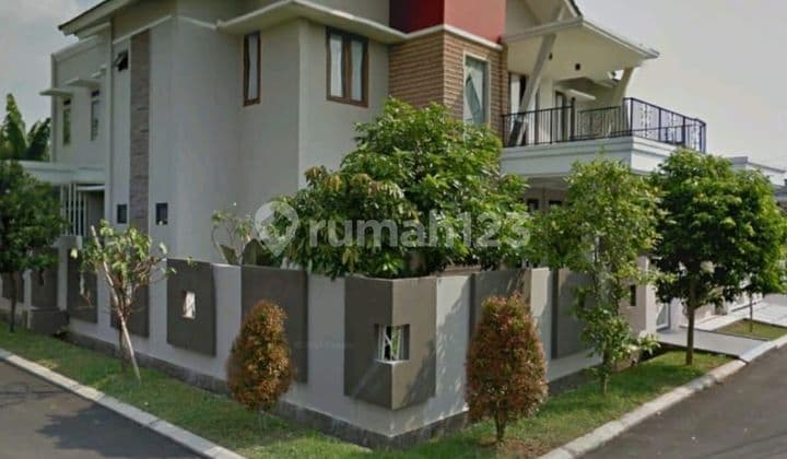 Rumah cantik dalam cluster exclusive Vila Dago Pamulang