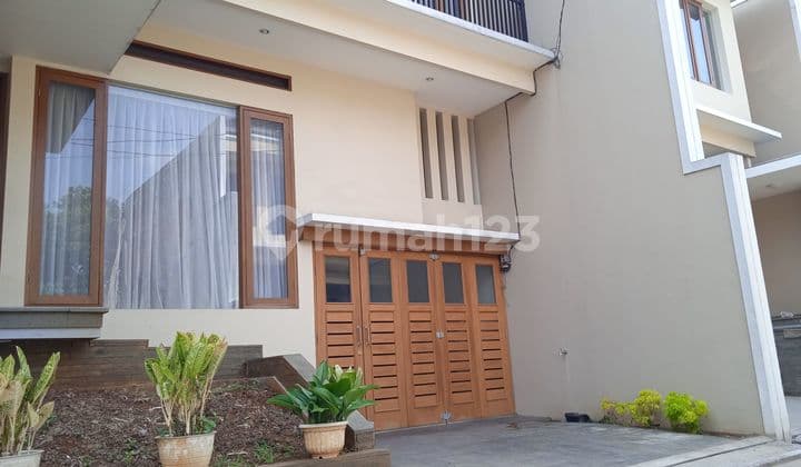 Beautiful New Brand House in a Cluster.