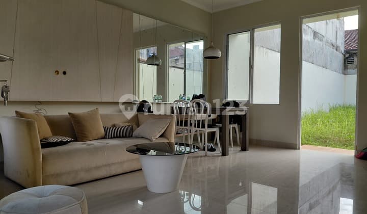 Rumah Cantik Minimalis Dalam Komplek Exclidive