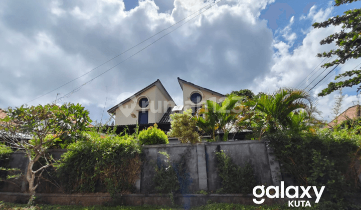 Disewakan /Jual/Leasehold Villa 2 Lantai di Taman Sakura Jimbaran Kuta Selatan Badung - Bali