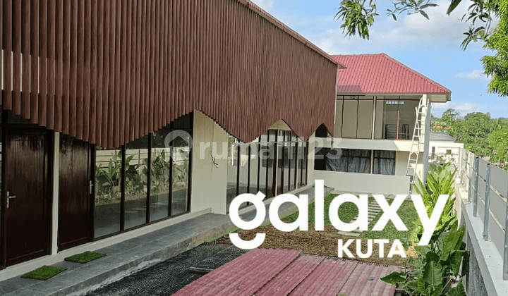 Leasehold Minimalist Villa with Loft Style in Kerobokan, North Kuta, Badung - Bali