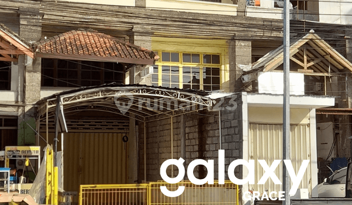 Strategic Tuban Shophouse Near Kuta Badung Airport - Bali