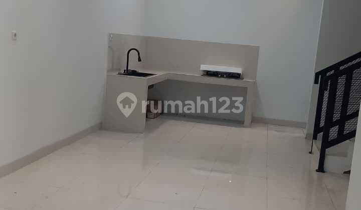 Rumah Milenial Lokasi Strategis Area Bulevar Hijau Kota Harapan Indah Bekasi