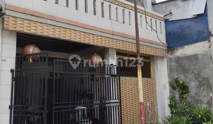 For Sale: Strategically Located & Affordable House in Daan Mogot Estate Housing